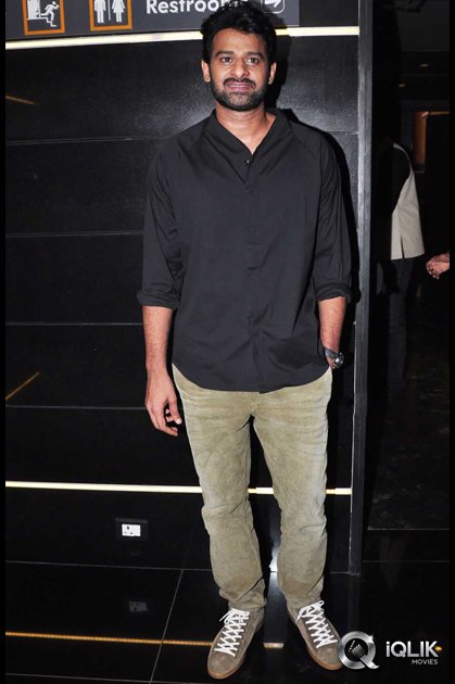 Prabhas-at-Baahubali-Movie-Trailer-Launch-In-Mumbai